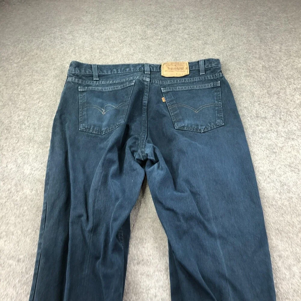 Levis 550 Jeans Mens 36x30 Blue Medium Wash Relaxed Straight Denim Pants Casual